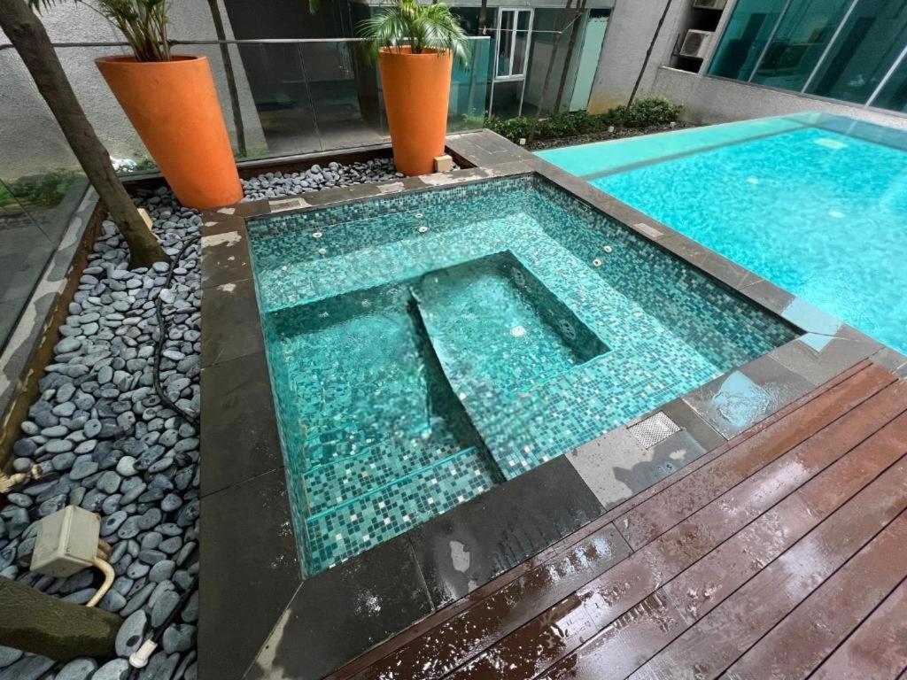 Signature Apartment At Mercu Summer Suites Klcc Kuala Lumpur Buitenkant foto
