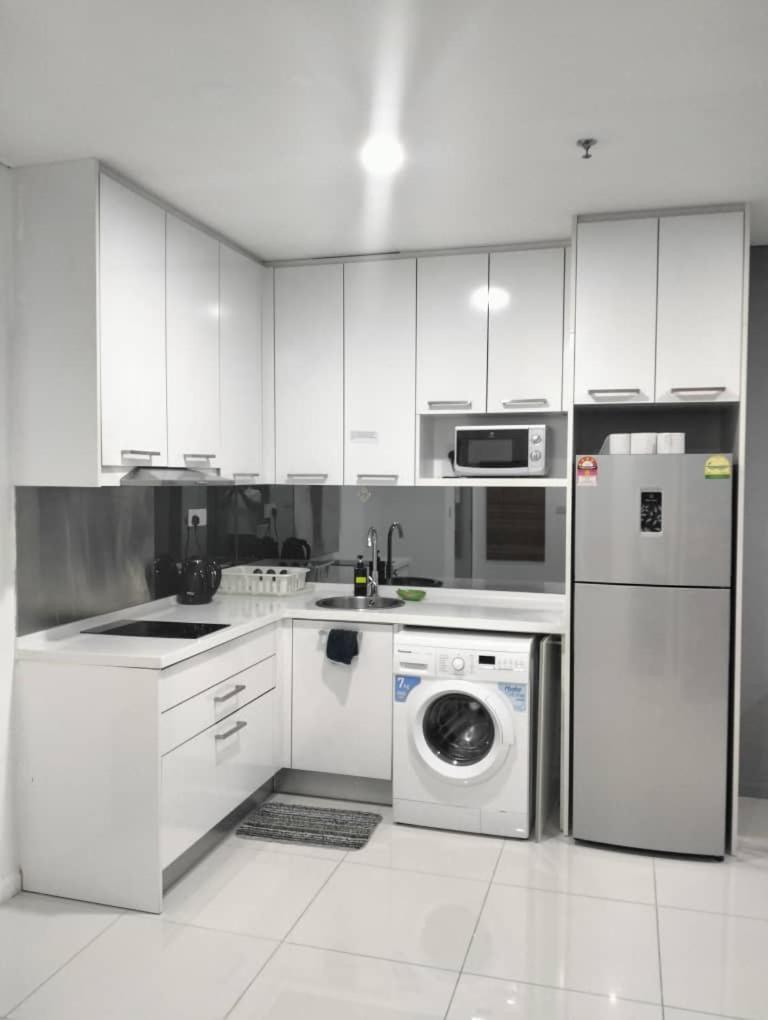 Signature Apartment At Mercu Summer Suites Klcc Kuala Lumpur Buitenkant foto
